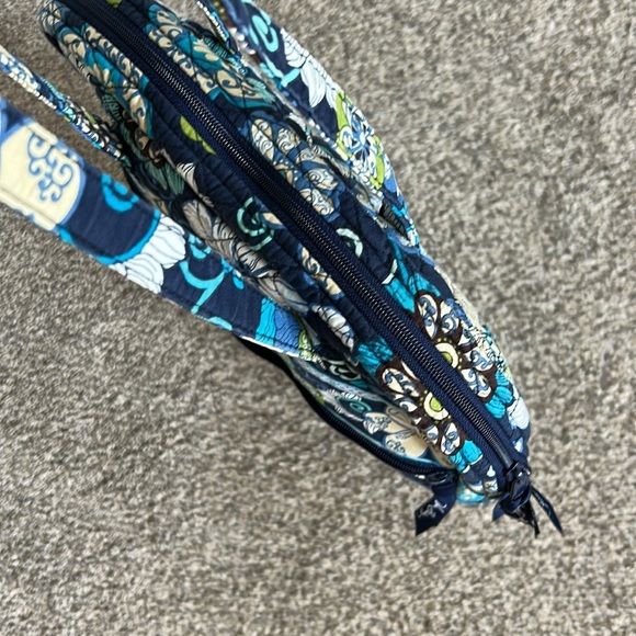 Vera Bradley Floral Blue and White Bag - Picture 8 of 8